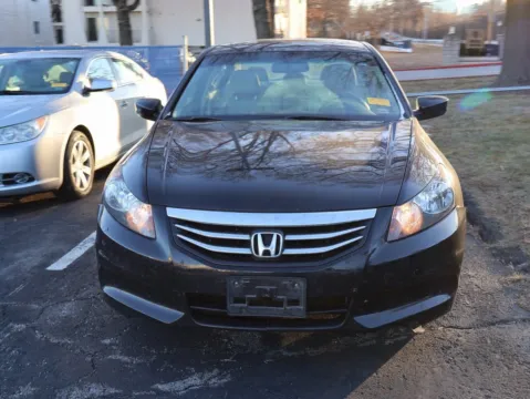 Photos of 2011 Honda Accord Sdn EX-L for sale in Kansas City, MO at Jay Wolfe Honda