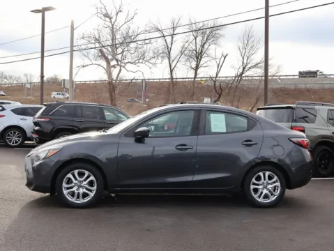 More photos of 2017 Toyota Yaris iA at Jay Wolfe Honda, MO