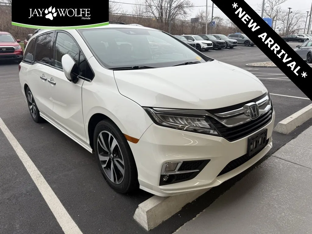 White 2019 Honda Odyssey Elite for sale in Kansas City, MO