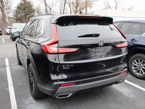 More photos of 2024 Honda CR-V Hybrid Sport-L at Jay Wolfe Honda, MO