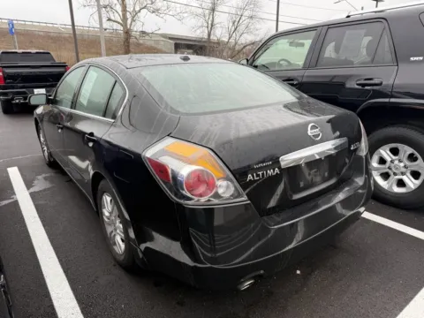 More photos of 2012 Nissan Altima 2.5 SL at Jay Wolfe Honda, MO