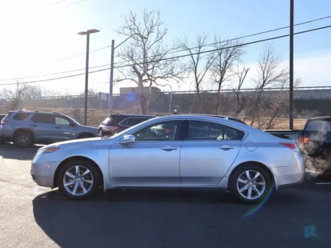 More photos of 2012 Acura TL Auto at Jay Wolfe Honda, MO