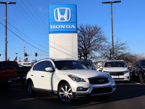 White 2017 INFINITI QX50 for sale in Kansas City, MO