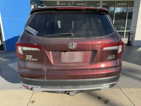 More photos of 2021 Honda Pilot Elite at Jay Wolfe Honda, MO
