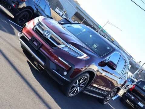 Another view of 2021 Honda Pilot Elite for sale in Kansas City, MO at Jay Wolfe Honda