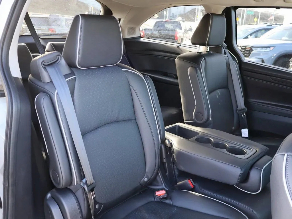2026 Honda Odyssey Elite - Photo 7