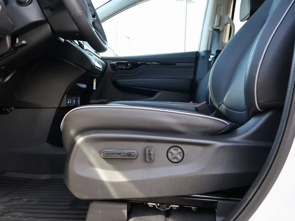 2026 Honda Odyssey Elite - Photo 23
