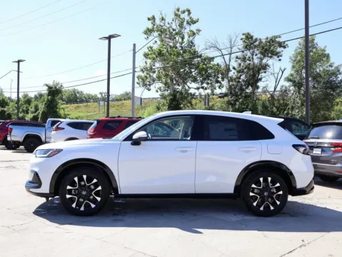 More photos of 2026 Honda HR-V EX-L at Jay Wolfe Honda, MO