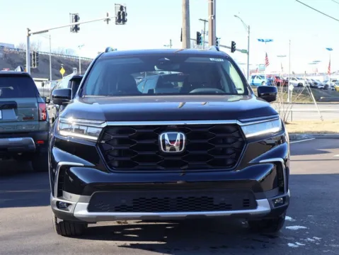 Photos of 2025 Honda Pilot Elite for sale in Kansas City, MO at Jay Wolfe Honda