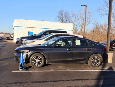 More photos of 2022 Honda Civic Hatchback LX at Jay Wolfe Honda, MO