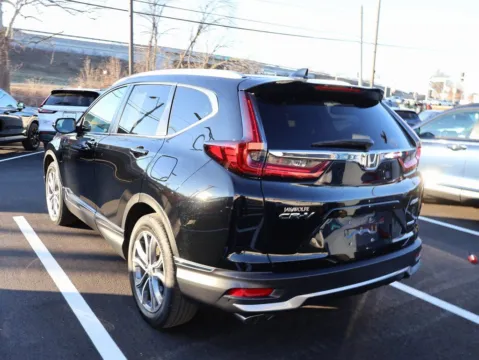 More photos of 2021 Honda CR-V Touring at Jay Wolfe Honda, MO