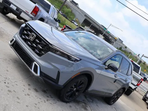 Another view of 2026 Honda CR-V Hybrid Sport-L for sale in Kansas City, MO at Jay Wolfe Honda