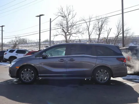 More photos of 2026 Honda Odyssey Touring at Jay Wolfe Honda, MO