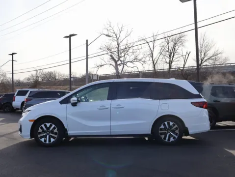 More photos of 2026 Honda Odyssey EX-L at Jay Wolfe Honda, MO