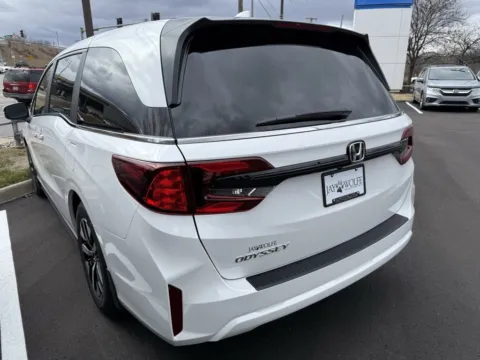 More photos of 2026 Honda Odyssey EX-L at Jay Wolfe Honda, MO