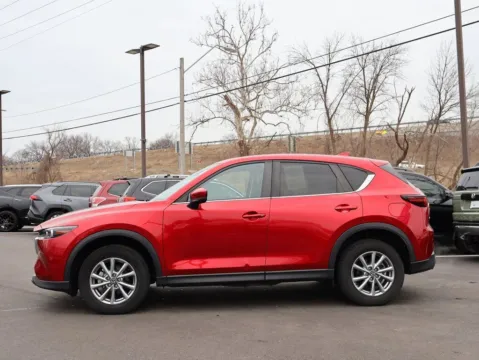 More photos of 2022 Mazda CX-5 2.5 S Preferred Package at Jay Wolfe Honda, MO