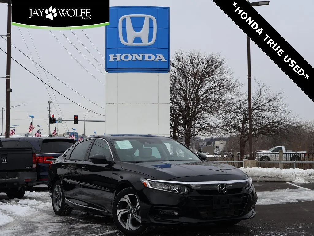 Used 2018 Honda Accord EX with VIN 1HGCV1F4XJA026830 for sale in Kansas City