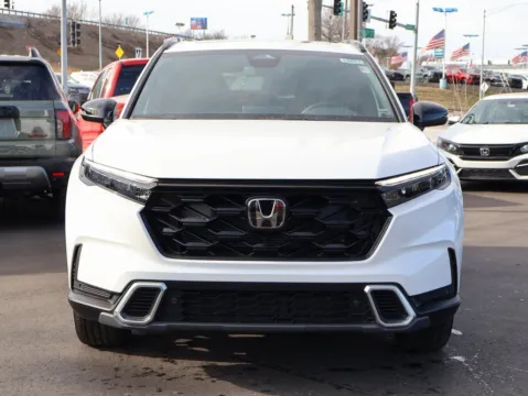 Photos of 2026 Honda CR-V Hybrid Sport Touring for sale in Kansas City, MO at Jay Wolfe Honda