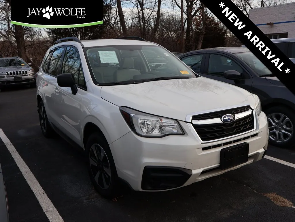 White 2017 Subaru Forester 2.5i for sale in Kansas City, MO