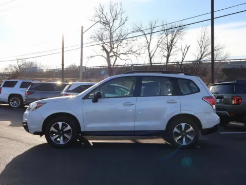 More photos of 2017 Subaru Forester 2.5i at Jay Wolfe Honda, MO