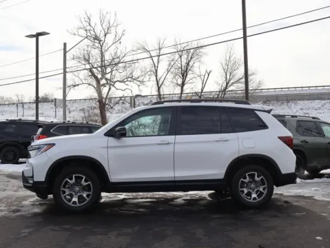 More photos of 2023 Honda Passport TrailSport at Jay Wolfe Honda, MO