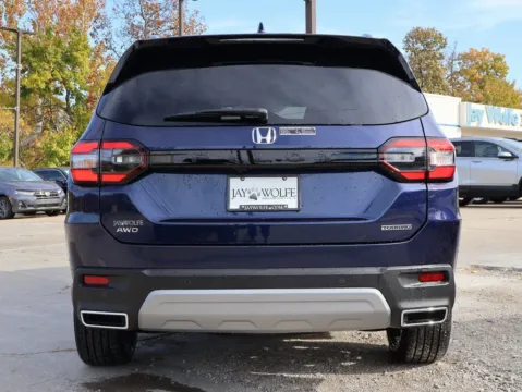More photos of 2025 Honda Pilot Touring at Jay Wolfe Honda, MO