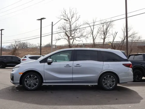 More photos of 2026 Honda Odyssey Touring at Jay Wolfe Honda, MO