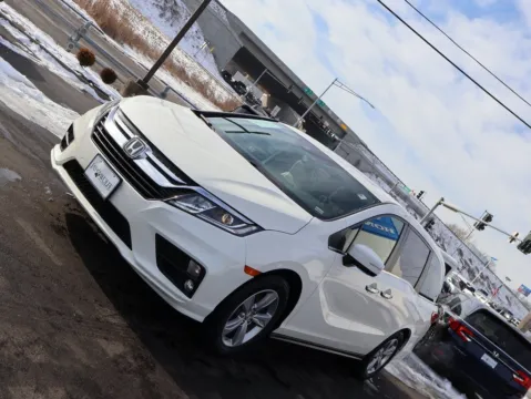 Another view of 2019 Honda Odyssey EX-L for sale in Kansas City, MO at Jay Wolfe Honda