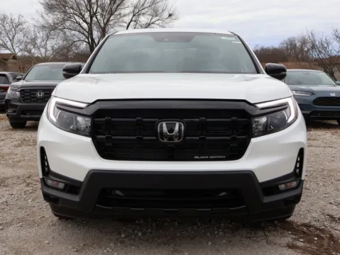 More photos of 2026 Honda Ridgeline Black Edition Two-Tone at Jay Wolfe Honda, MO