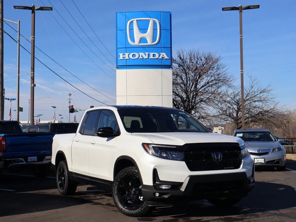 White 2026 Honda Ridgeline Black Edition Two-Tone for sale in Kansas City, MO
