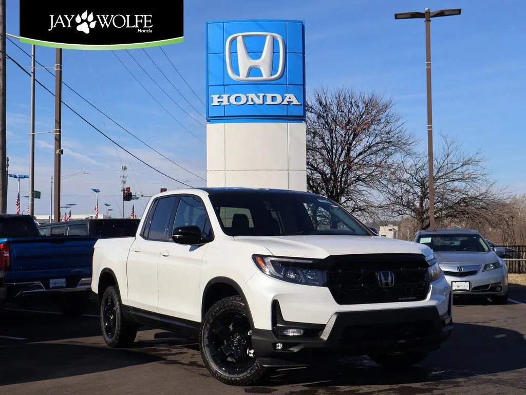 White 2026 Honda Ridgeline Black Edition Two-Tone for sale in Kansas City, MO