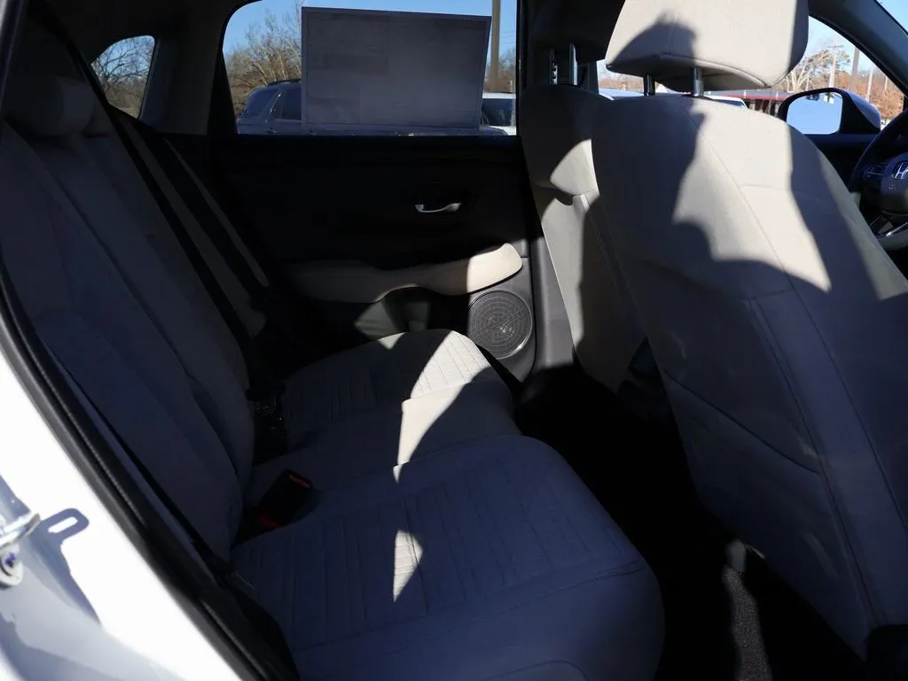 2026 Honda HR-V LX - Photo 8