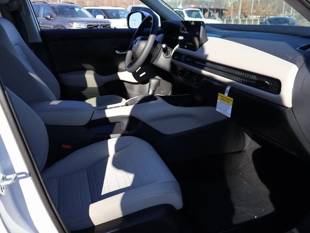 2026 Honda HR-V LX - Photo 7