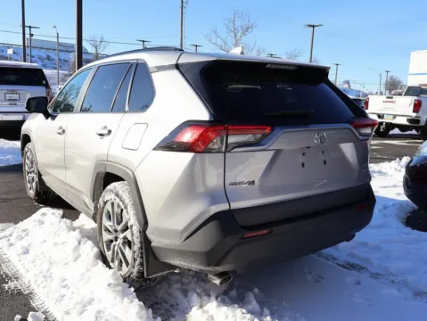 More photos of 2022 Toyota RAV4 XLE Premium at Jay Wolfe Honda, MO