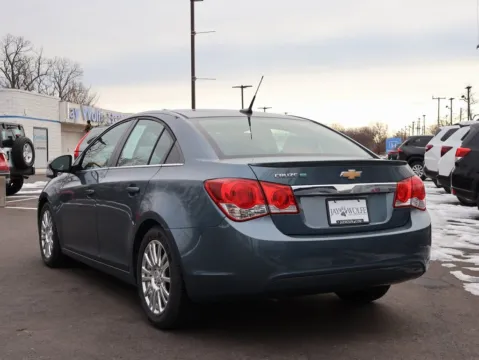 More photos of 2012 Chevrolet Cruze ECO at Jay Wolfe Honda, MO