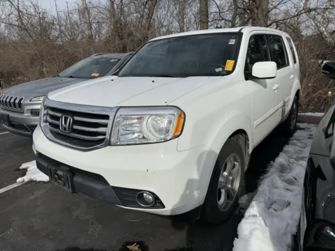 Another view of 2014 Honda Pilot EX-L for sale in Kansas City, MO at Jay Wolfe Honda