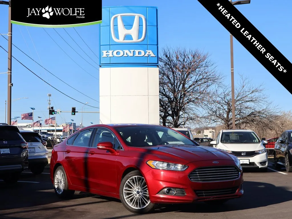 Used 2016 Ford Fusion SE with VIN 1FA6P0HD9G5127300 for sale in Kansas City