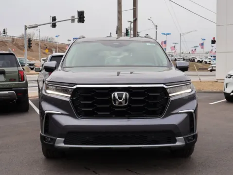 Photos of 2025 Honda Pilot Elite for sale in Kansas City, MO at Jay Wolfe Honda