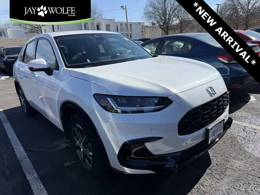 Used 2023 Honda HR-V EX-L with VIN 3CZRZ2H72PM729161 for sale in Kansas City