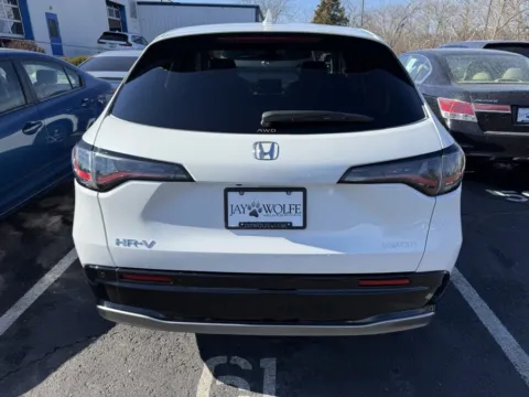 More photos of 2023 Honda HR-V EX-L at Jay Wolfe Honda, MO