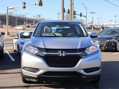 Photos of 2017 Honda HR-V LX for sale in Kansas City, MO at Jay Wolfe Honda