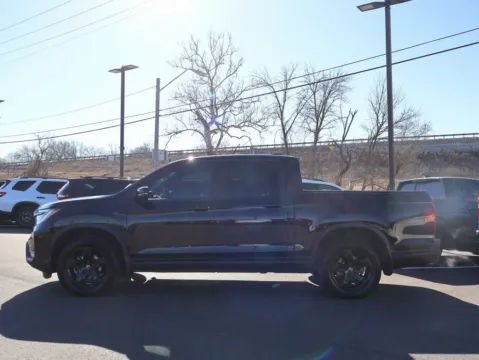 More photos of 2021 Honda Ridgeline Black Edition at Jay Wolfe Honda, MO