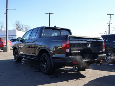 More photos of 2023 Honda Ridgeline Black Edition at Jay Wolfe Honda, MO