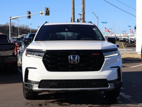 Photos of 2024 Honda Pilot TrailSport for sale in Kansas City, MO at Jay Wolfe Honda