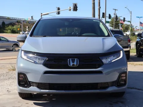Photos of 2026 Honda Odyssey Elite for sale in Kansas City, MO at Jay Wolfe Honda