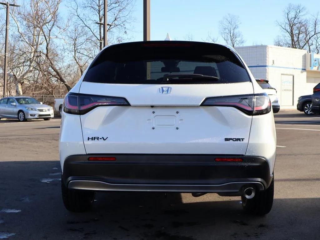 2026 Honda HR-V Sport - Photo 6