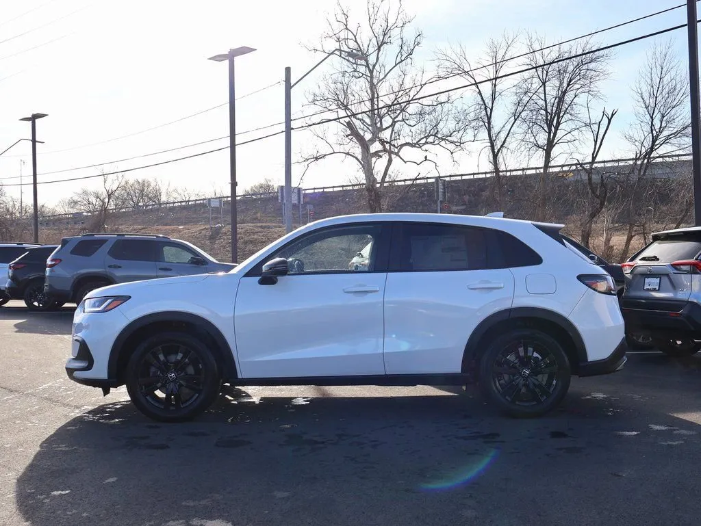 2026 Honda HR-V Sport - Photo 4