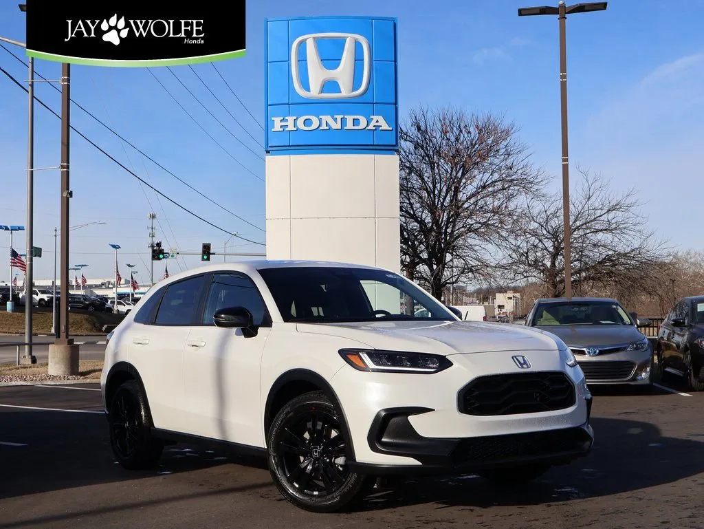 White 2026 Honda HR-V Sport for sale in Kansas City, MO