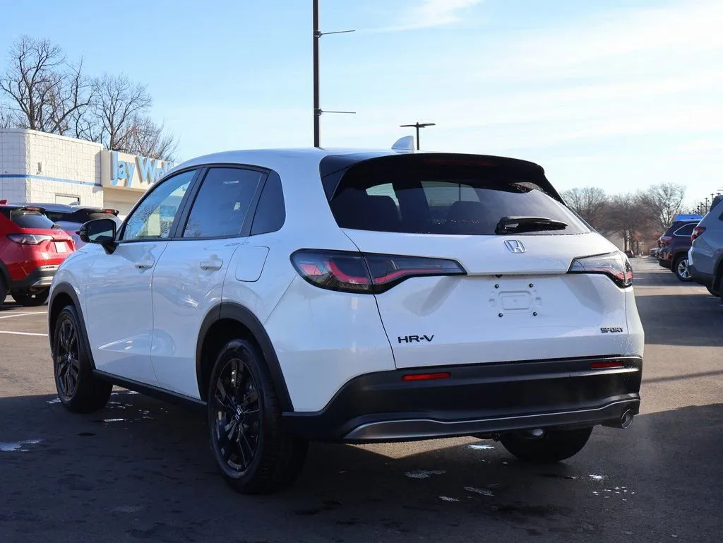 2026 Honda HR-V Sport - Photo 5