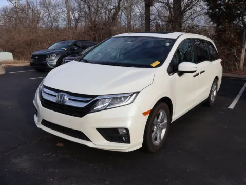 Another view of 2018 Honda Odyssey EX-L for sale in Kansas City, MO at Jay Wolfe Honda
